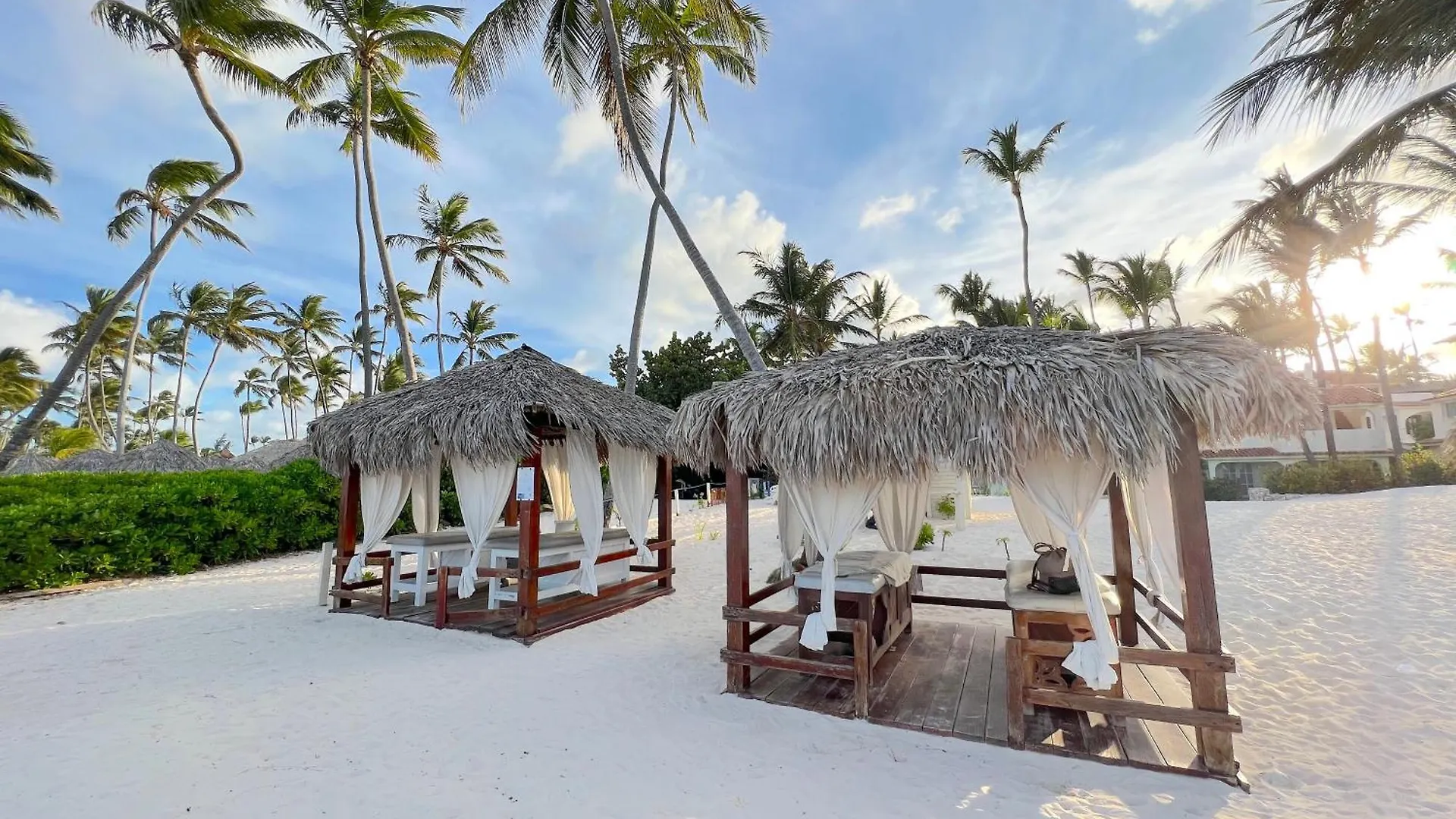 Sol Caribe Suites And Studios With Tropical Pool - Los Corales Beach Punta Cana Hotel